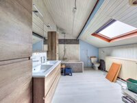 Maison 5 chambres - terrain de 8,88 ares - PEB D - Garage