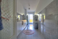 Josaphat/Voltaire: Appartement rénové 113m² PEB B 3 chambres