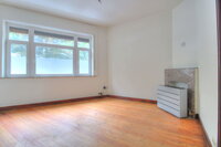 Quartier La Chasse: Appartement RDC avec jardin et cour