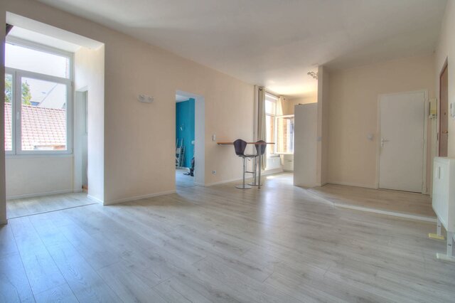 Appartement en intérieur d'immeuble: une chambre 62 m² PEB D