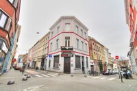 Lumineux appartement rénové : 81m² avec 2 chambres et balcon