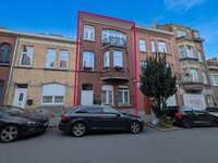EVERE : Immeuble de rapport de 3 appartements avec jardin