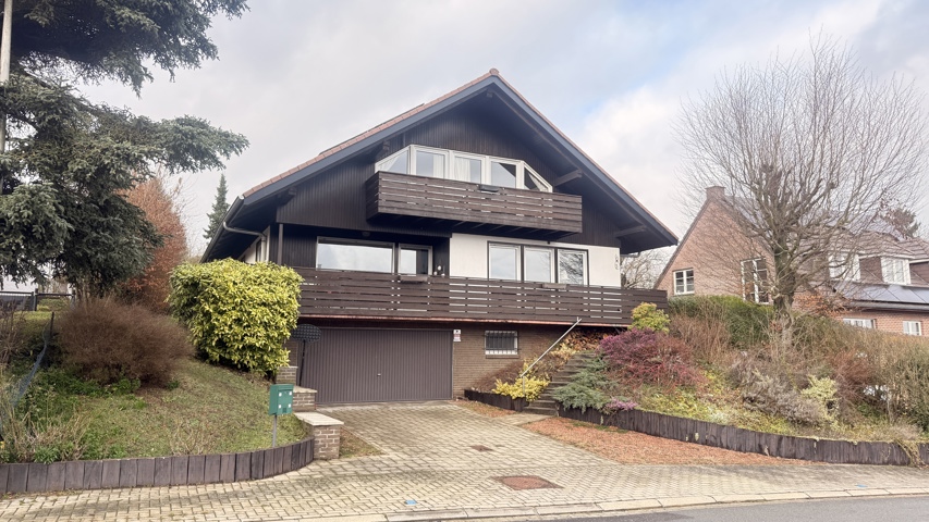 Belle villa familiale  : 180m2 - 4/5 Ch - Panneaux - PEB B